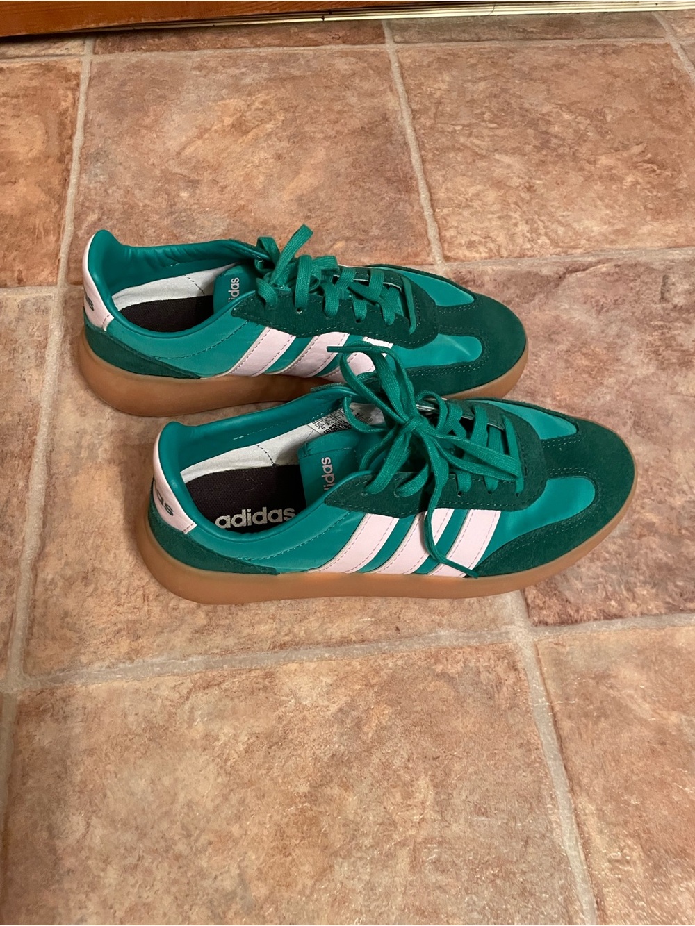 adidas Barreda Decode Sneaker - Collegiate Green/White - Picture 4 of 9